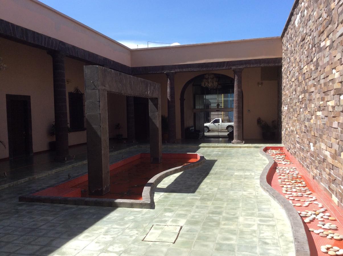 Hotel Candiles Valle de Santiago Exterior foto